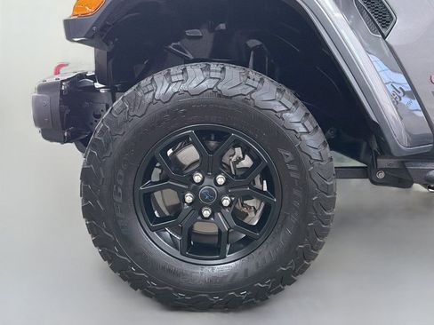 Used 2019 Jeep Wrangler Unlimited Rubicon AWD/4WD image 32