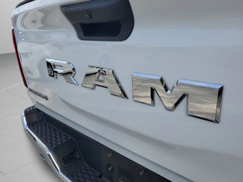 Certified 2025 RAM 1500 4x4 Crew Cab image 30