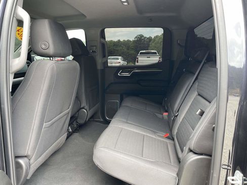 Used 2024 GMC Sierra 1500 Elevation AWD/4WD image 3