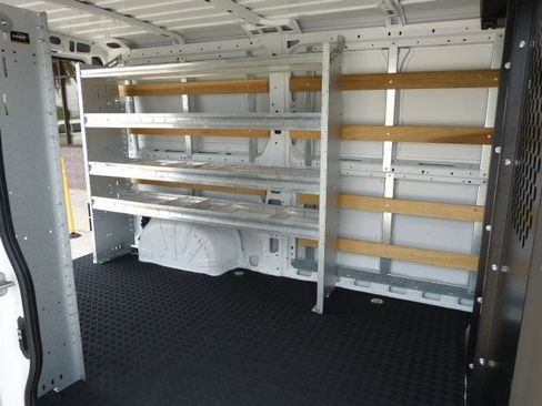 Used 2025 RAM ProMaster 2500 w/ U-Haul Equipment Group FWD image 19