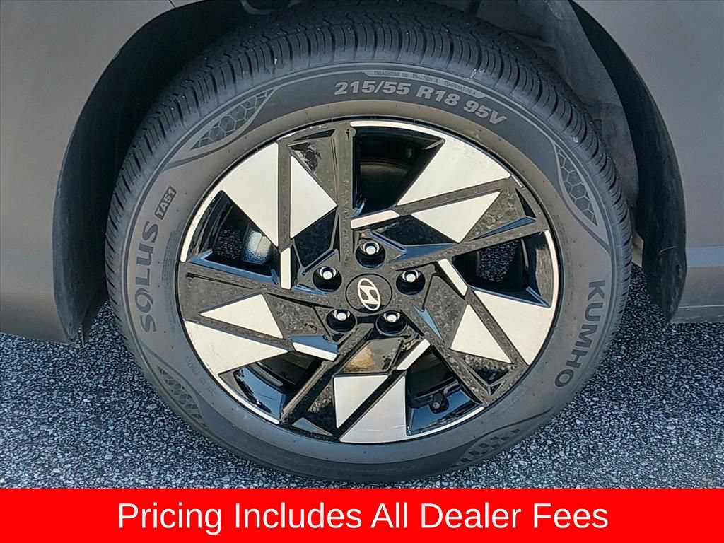 Certified 2024 Hyundai Kona SEL FWD image 17