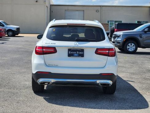 Used 2019 Mercedes-Benz GLC 300 image 5