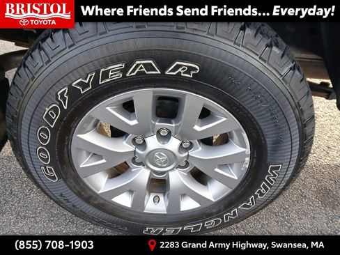 Used 2018 Toyota Tacoma SR5 image 10