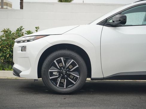 New 2026 Subaru Solterra Premium image 2