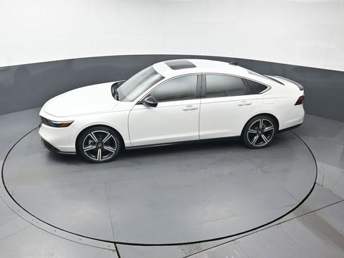 Certified 2023 Honda Accord Sport image 36
