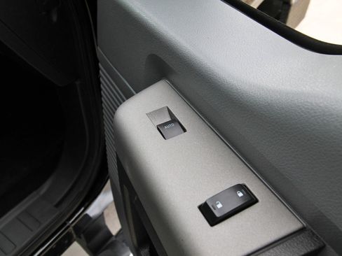 Used 2016 Ford F350 XLT w/ XLT Value Package image 36