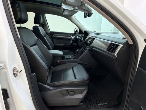 Used 2021 Volkswagen Atlas SEL FWD image 24