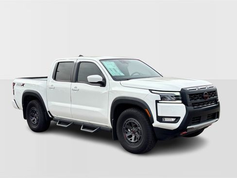 New 2025 Nissan Frontier Pro-X image 9