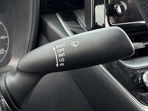 Used 2024 Toyota Corolla LE image 24