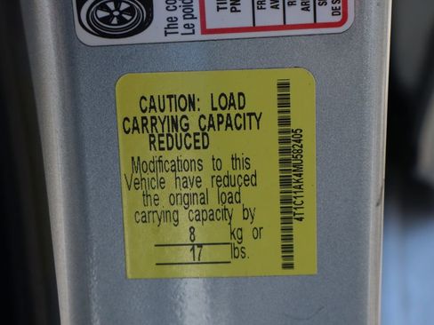 Used 2021 Toyota Camry LE FWD image 49