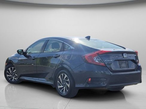 Used 2018 Honda Civic EX image 21