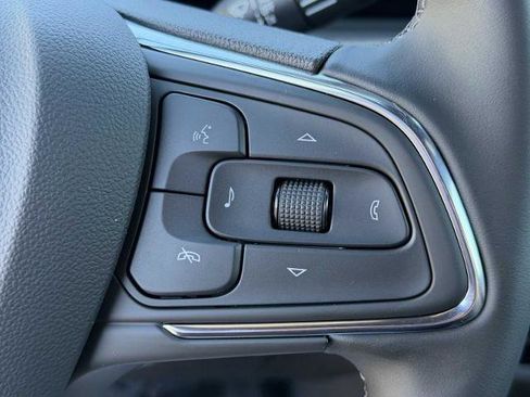 New 2026 Buick Envista Avenir image 12