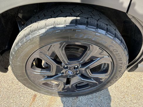 Used 2023 Subaru Ascent Onyx Edition image 11