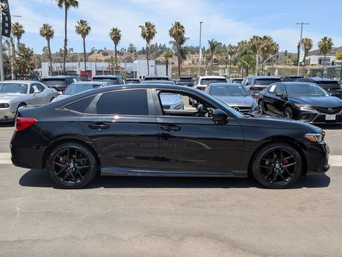 Used 2024 Honda Civic Sport image 3