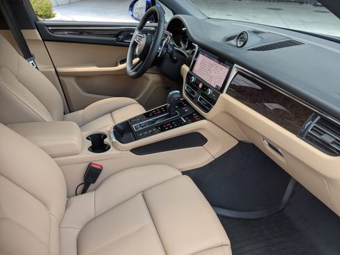 New 2026 Porsche Macan AWD/4WD image 27