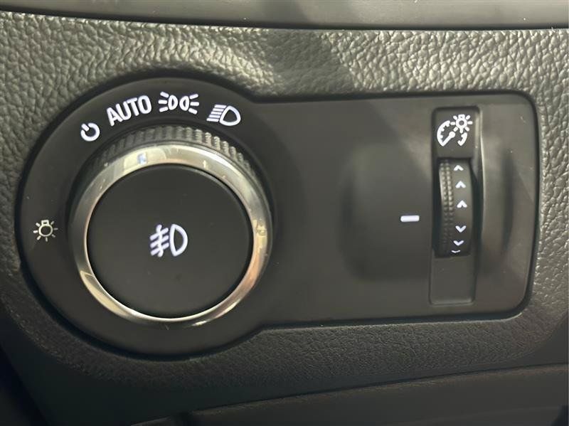 Used 2017 Buick Envision Essence AWD/4WD image 22