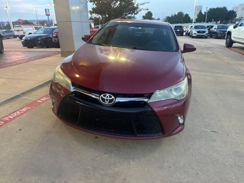 Used 2017 Toyota Camry FWD image 1