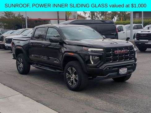 Used 2023 GMC Canyon AT4 w/ AT4 Premium Package AWD/4WD image 10