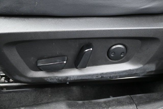 Used 2025 Mitsubishi Outlander SE FWD image 12
