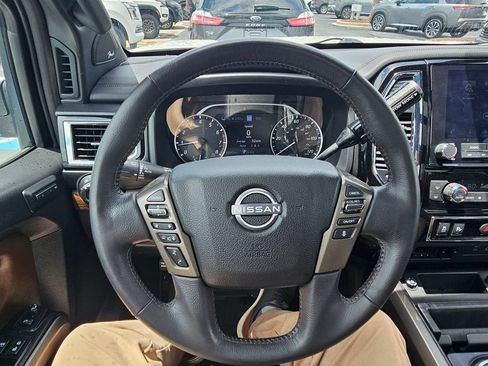 Used 2024 Nissan Titan Platinum Reserve w/ Moonroof Package RWD image 24