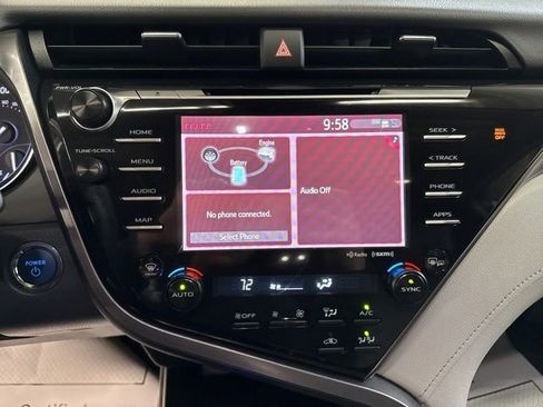 Used 2020 Toyota Camry LE w/ Sunroof Package FWD image 16