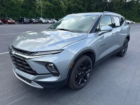 Used 2024 Chevrolet Blazer LT w/ Convenience Package FWD image 1