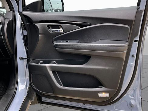Used 2022 Honda Pilot Touring image 23