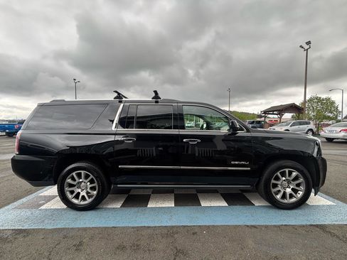 Used 2015 GMC Yukon XL Denali w/ Premium Package AWD/4WD image 6