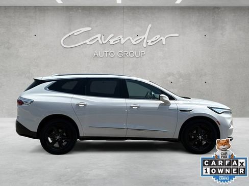 Used 2024 Buick Enclave Essence w/ Experience Buick Package AWD/4WD image 17