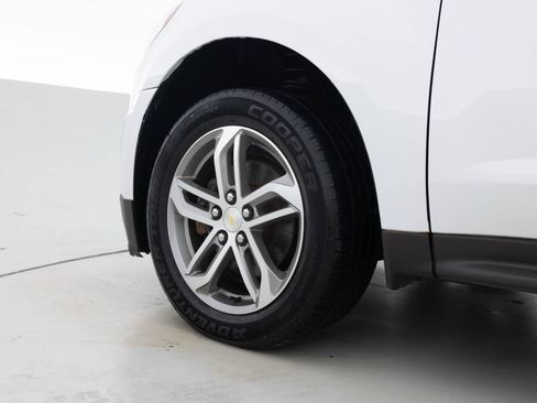 Used 2016 Chevrolet Equinox LTZ w/ Enhanced Convenience Package FWD image 17