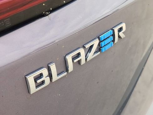 Used 2024 Chevrolet Blazer EV LT AWD/4WD image 12