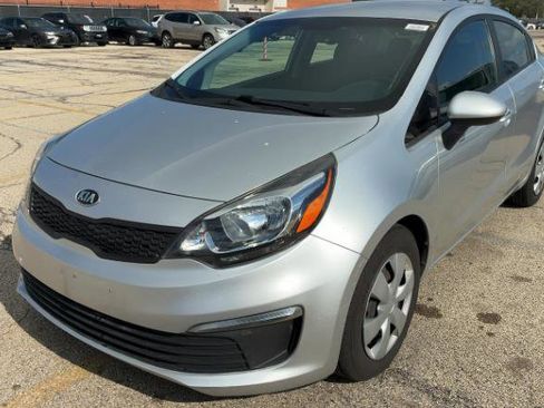 Used 2017 Kia Rio LX w/ Power Package FWD image 4