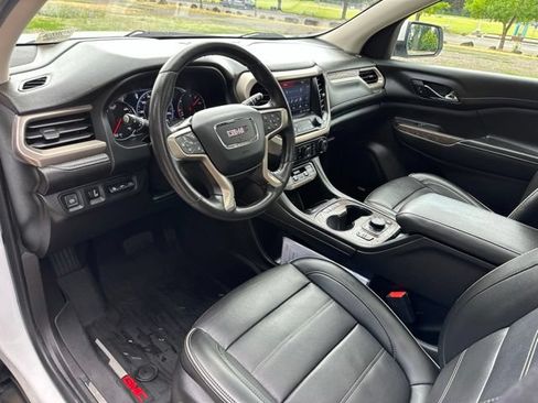 Used 2021 GMC Acadia Denali w/ Denali Ultimate Package AWD/4WD image 13