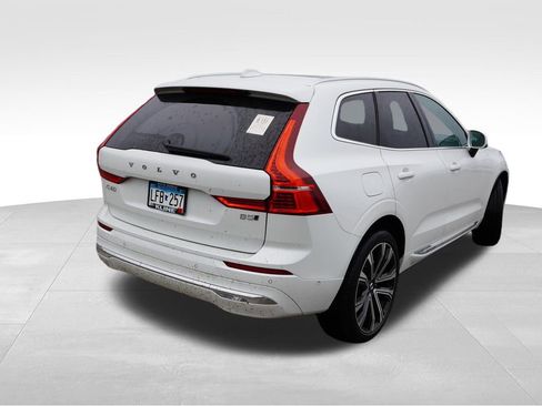 Used 2023 Volvo XC60 B5 Ultimate AWD/4WD image 3
