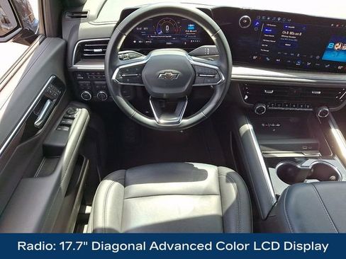Used 2025 Chevrolet Tahoe Z71 AWD/4WD image 3