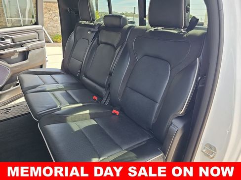 Used 2025 RAM 1500 Laramie AWD/4WD image 15