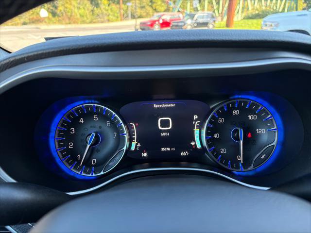 Certified 2025 Chrysler Pacifica Select AWD/4WD image 21