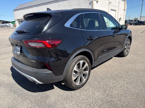 Used 2024 Ford Escape Platinum AWD/4WD image 3