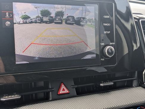 Used 2024 Kia Sportage LX image 20