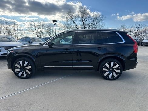 Certified 2024 Volvo XC90 T8 Plus w/ Protection Package Premier image 5