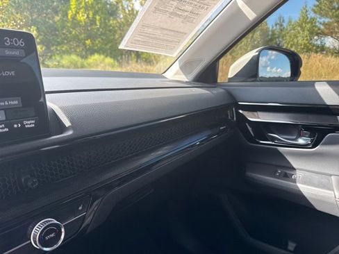 Used 2025 Honda CR-V EX-L image 25