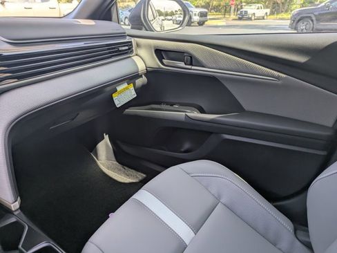 New 2026 Toyota Camry SE FWD image 14