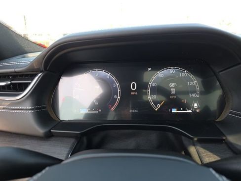 Used 2025 Jeep Grand Cherokee Overland w/ Adv Protech Group III image 22