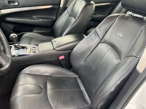 Used 2013 INFINITI G37 x w/ Premium Pkg image 21