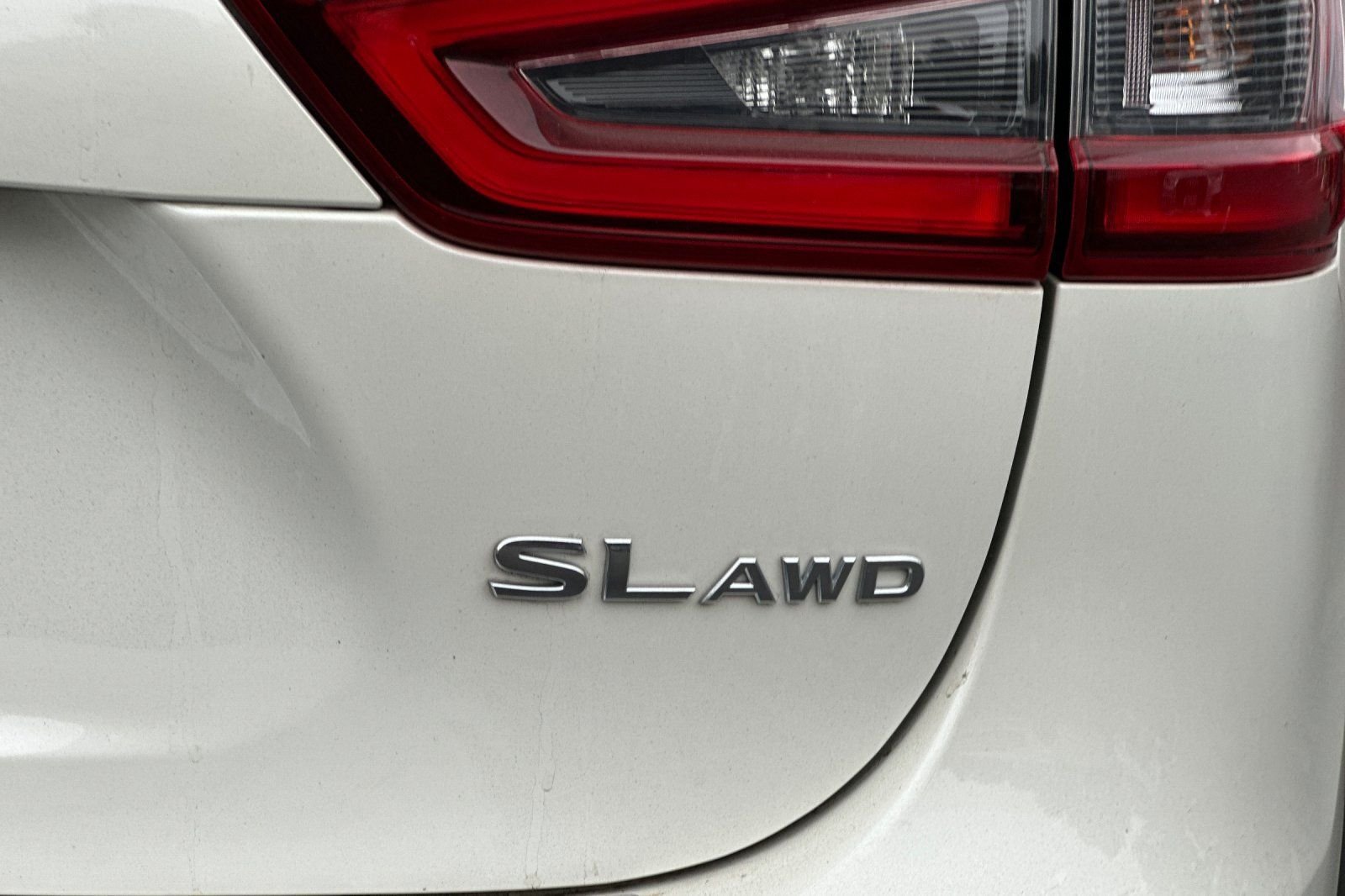 Used 2022 Nissan Rogue Sport SL AWD/4WD image 35