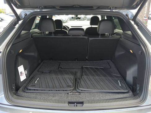 Certified 2023 Volkswagen Atlas Cross Sport SE FWD image 10