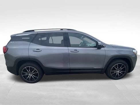 Used 2018 GMC Terrain SLE w/ Driver Convenience Package FWD image 12