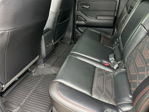 Used 2025 Nissan Frontier PRO-4X w/ Pro Premium Package AWD/4WD image 11