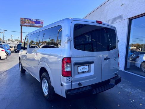 Used 2019 Nissan NV 3500 S image 3