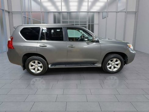 Used 2010 Lexus GX 460 image 9